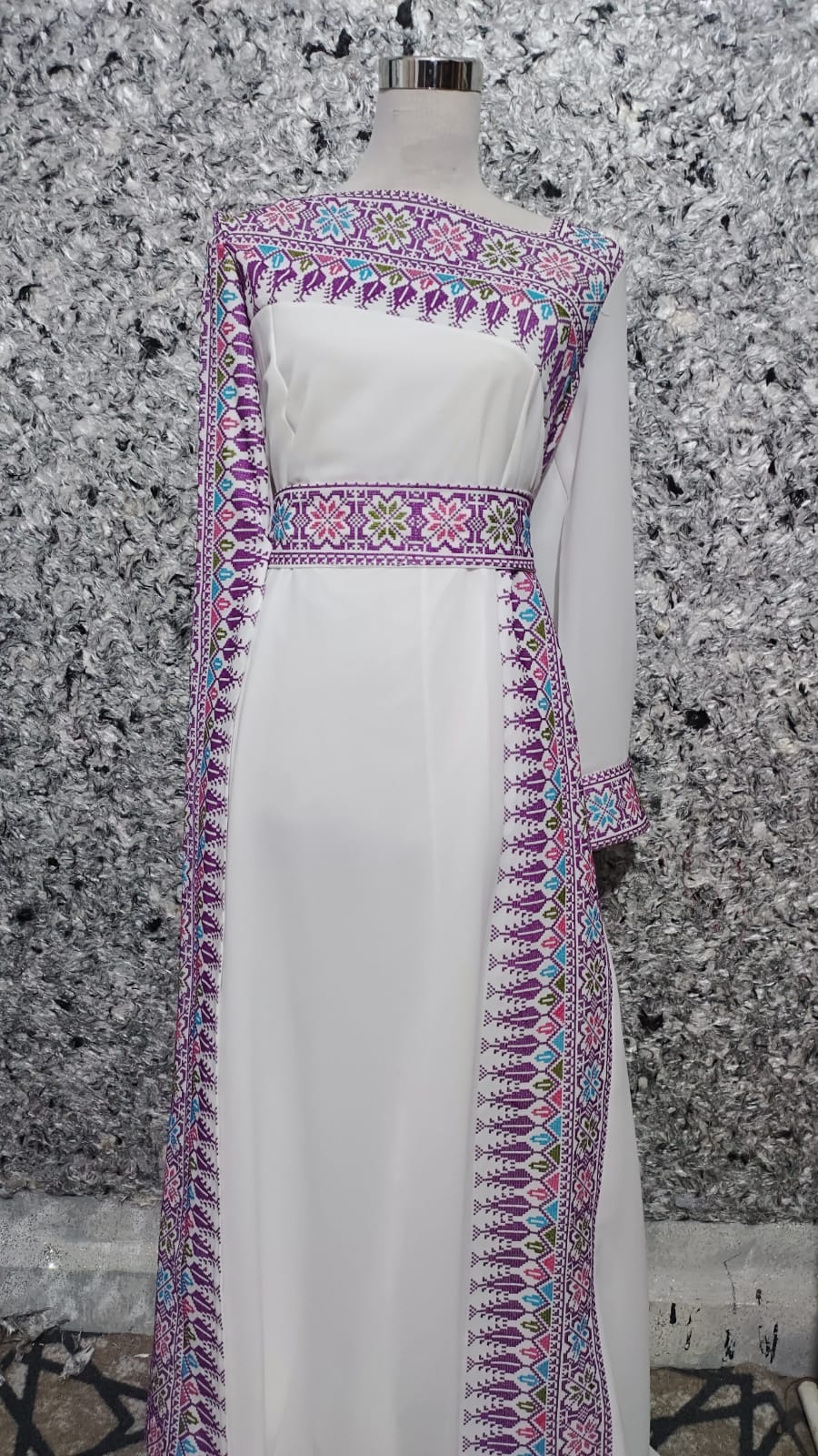 Jordanian Palestinian Dress Abaya THOBE / KAFTAN (Embroidered)