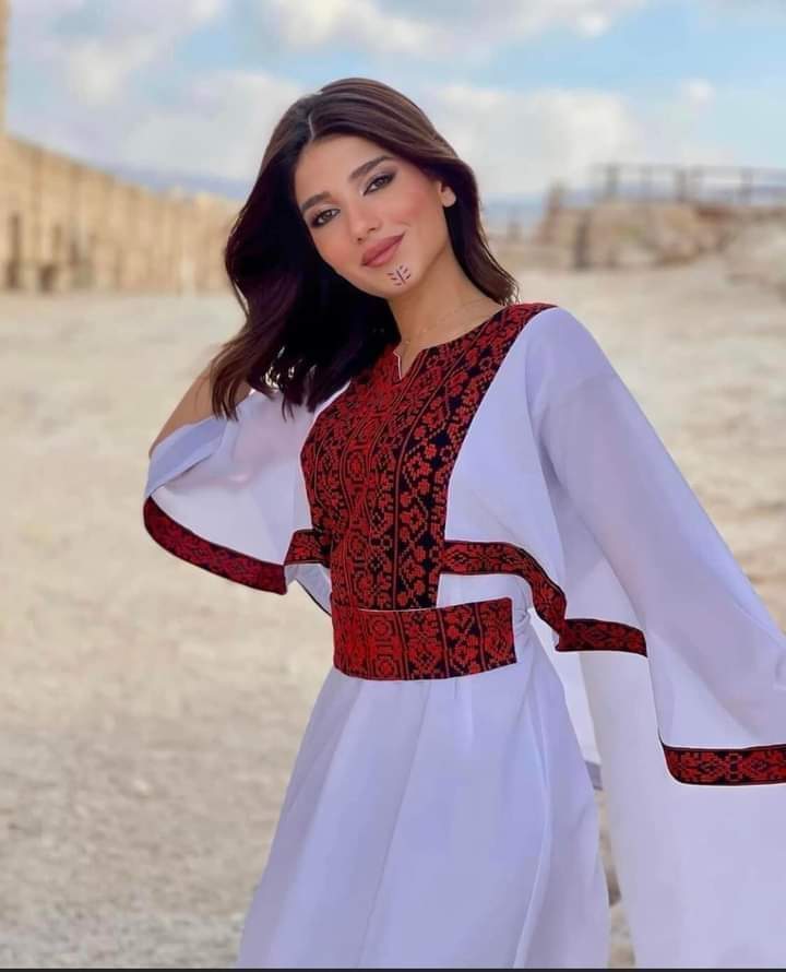 Traditional palestinian gown sale